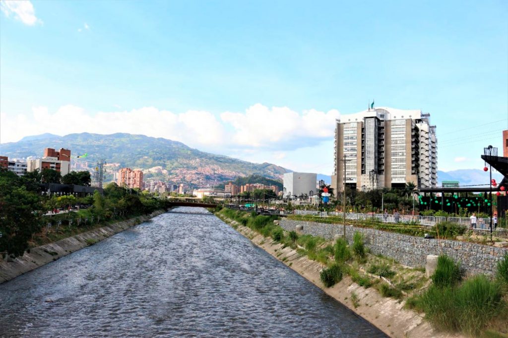 Avenida del Río
