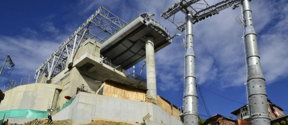 Construcción de estación Metrocable