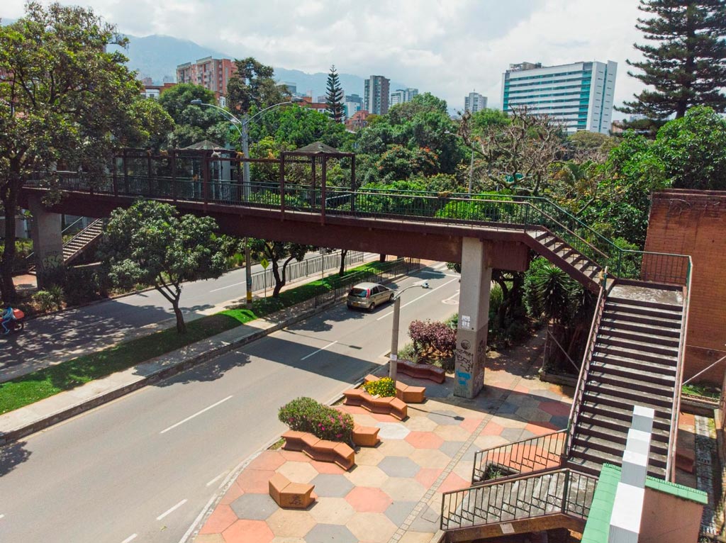 Puente del Inem y espacio público
