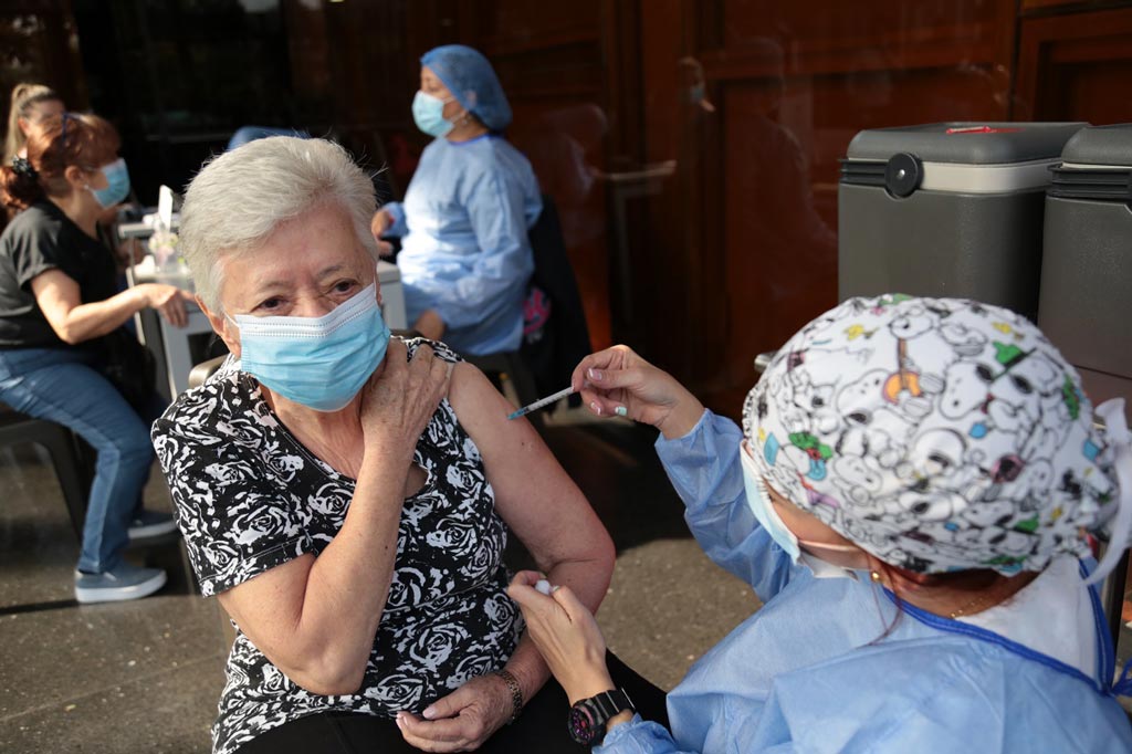 Vacunación COVID-19