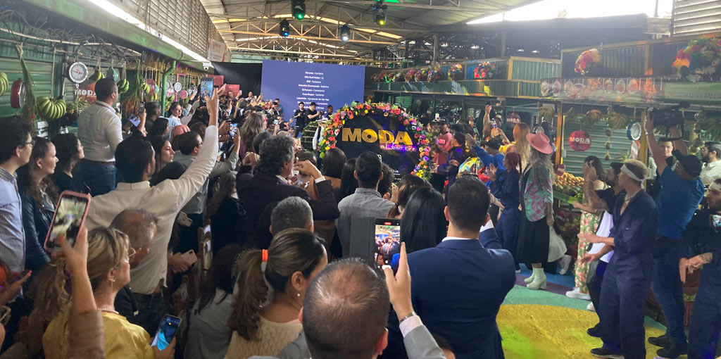 Moda al Barrio en Colombiamoda y Colombiatex Moda al Barrio en Colombiamoda y Colombiatex