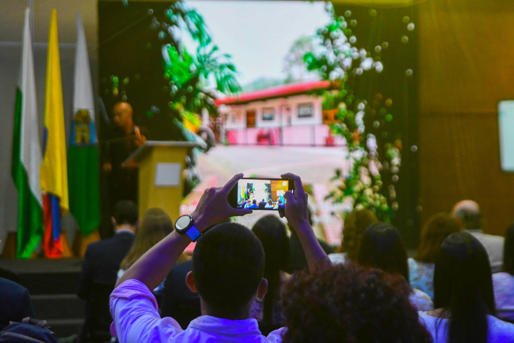 Convocatoria de estímulos