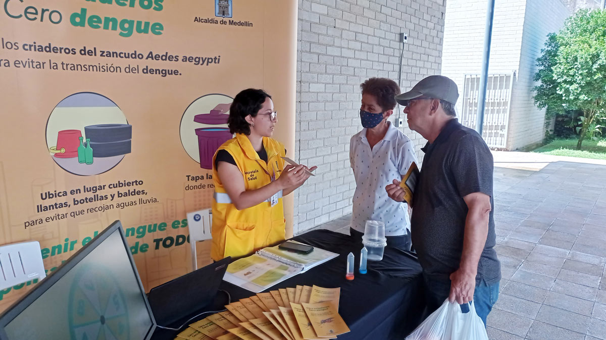 Puesto itinerante - zancudo transmisor del dengue