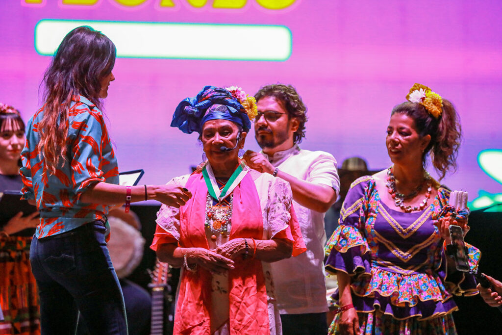 Escenario Conexión - Festival de Étnias. Homenaje a "Toto La Momposina". Foto Alcaldía de Medellín