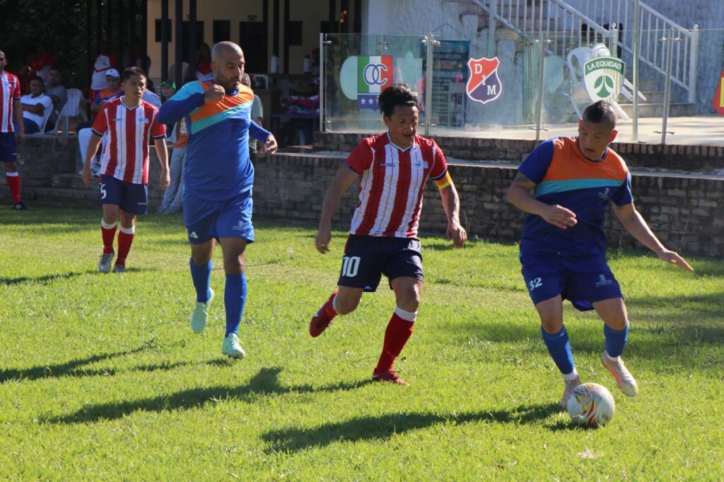 Voleibol masculino. Foto Juan F. Gallego