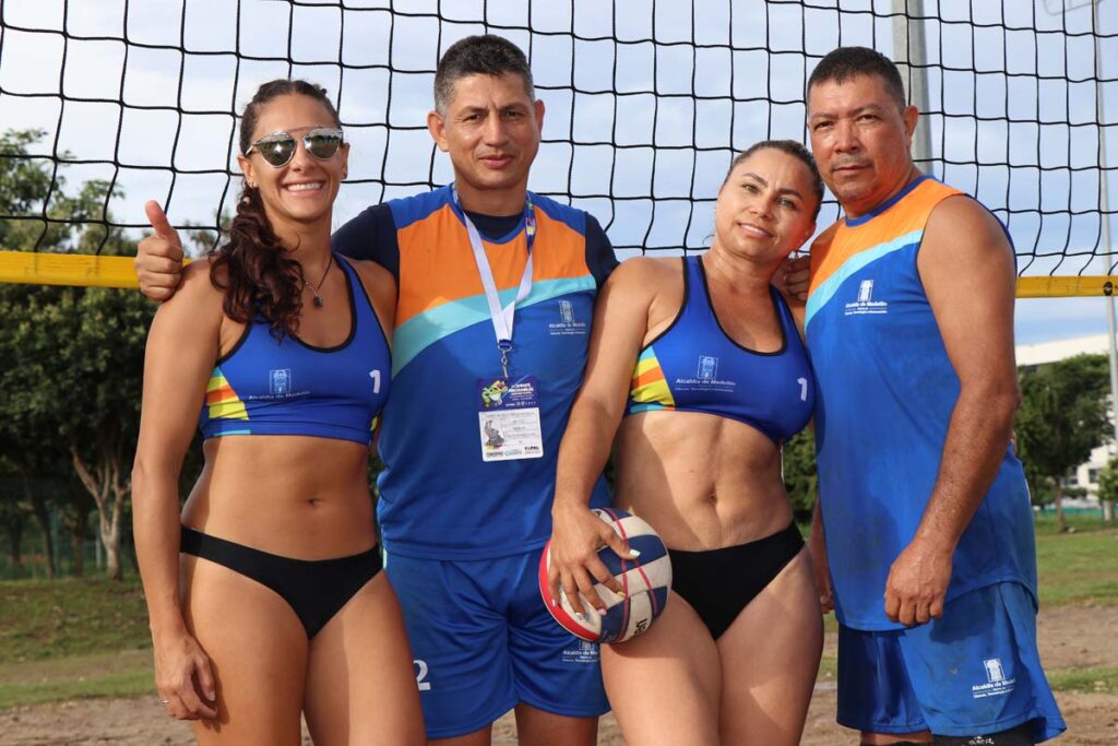 Equipo de Voleiplaya. Foto Juan F. Gallego