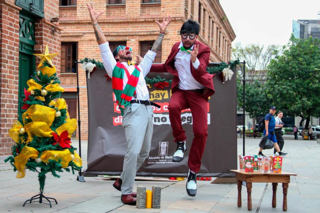 Medellín despliega campaña preventiva contra el uso de pólvora con vigilancia sectorizada y estrategia de prevención Medellín despliega campaña preventiva contra el uso de pólvora con vigilancia sectorizada y estrategia de prevención