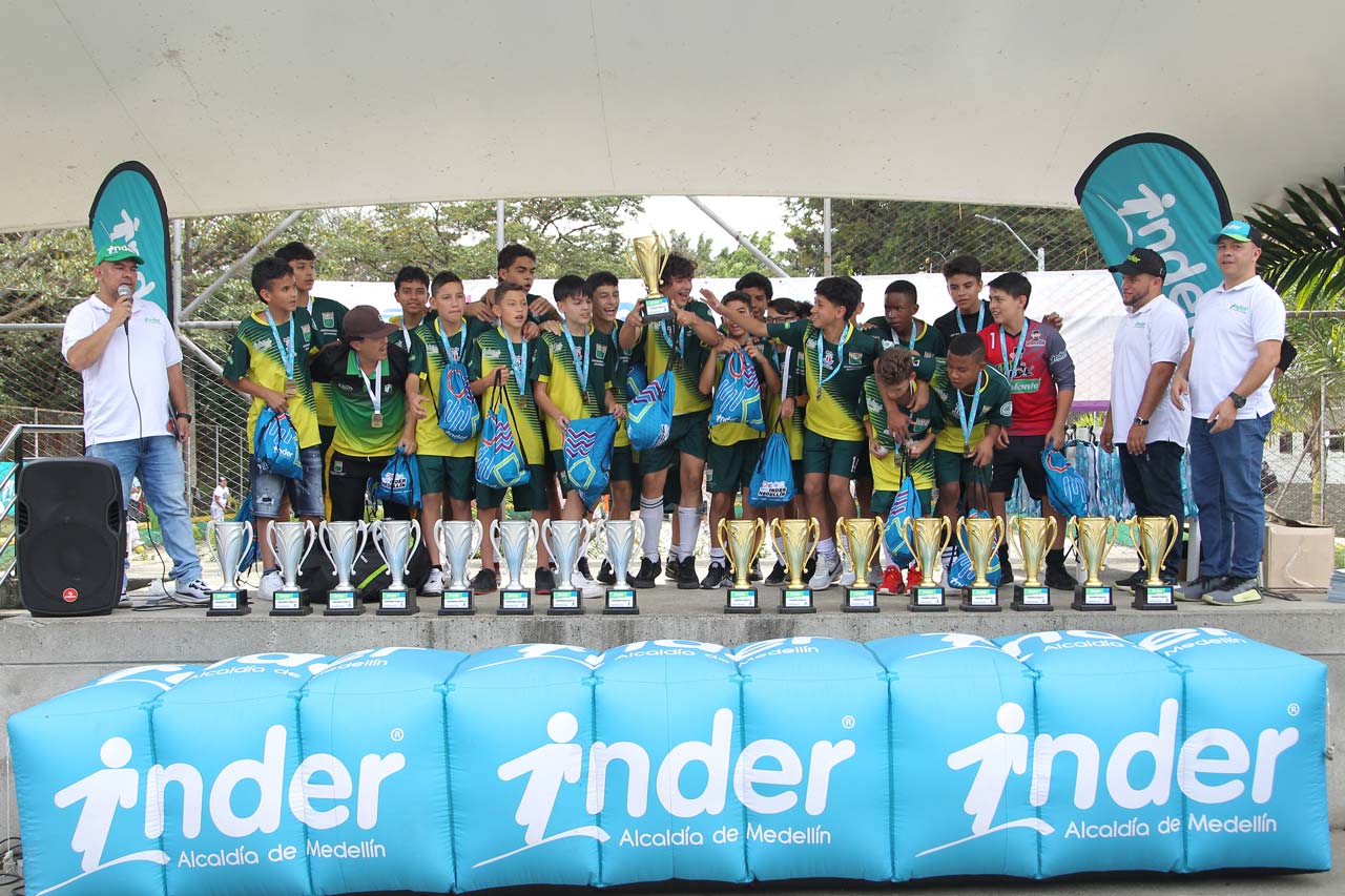 800 deportistas disputaron la final de los Juegos Deportivos Ciudad de Medellín