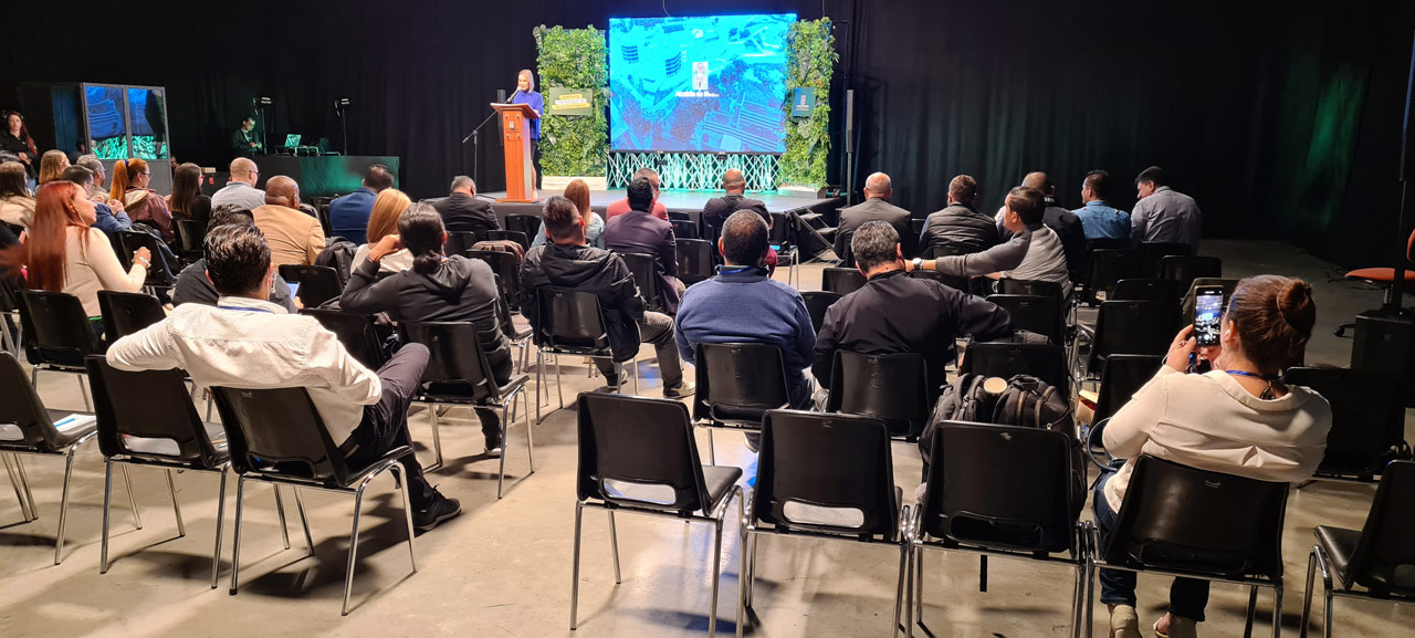 Cerca de 800 personas participan en seminario que posiciona a Medellín como ciudad líder en control interno