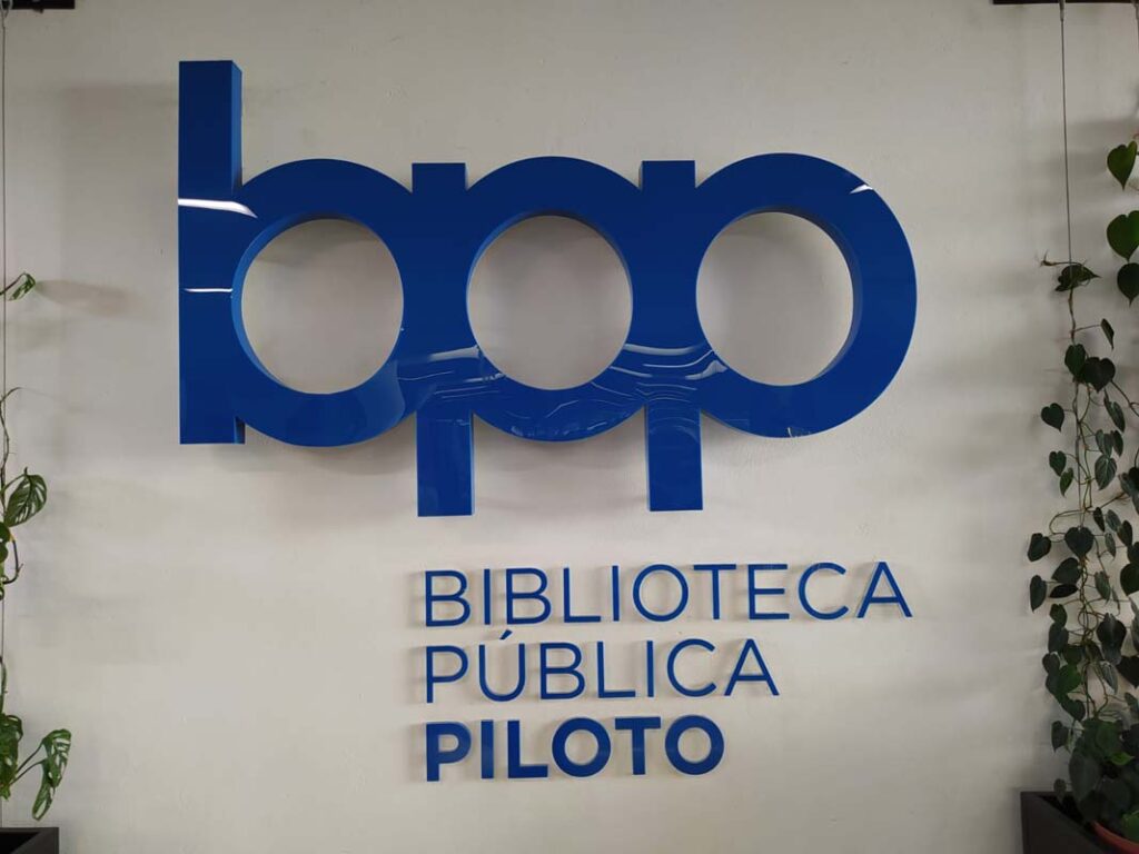 Biblioteca Pública Piloto de Medellín. Foto Juan Fdo. Gallego D.
