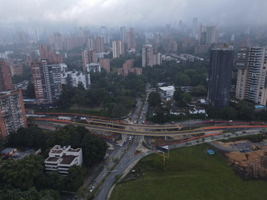 Desde hoy, se habilita el paso por el puente de la avenida 34 con Los Balsos para mejorar la movilidad en El Poblado