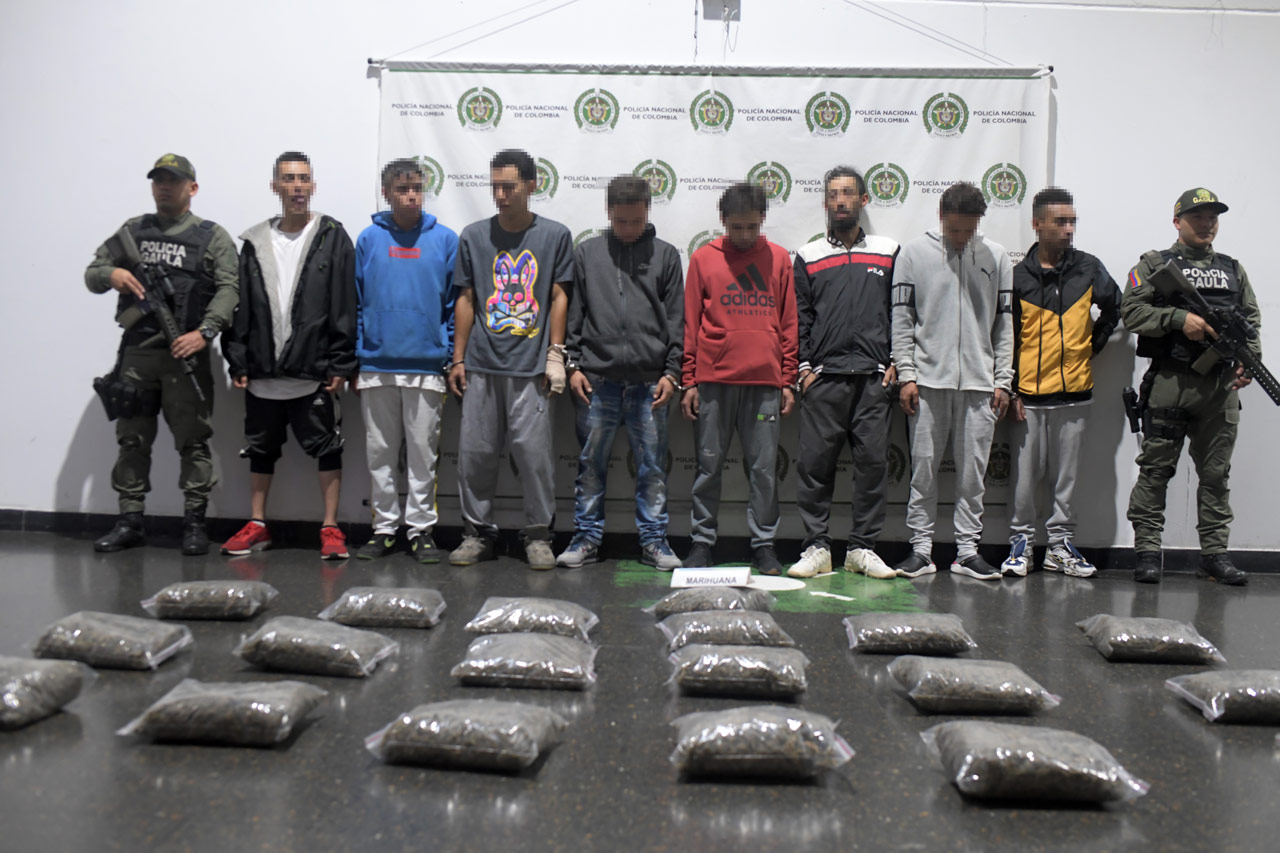 Con operaciones articuladas contra el crimen se logran tres capturas por homicidio y golpe contra una banda de extorsionistas