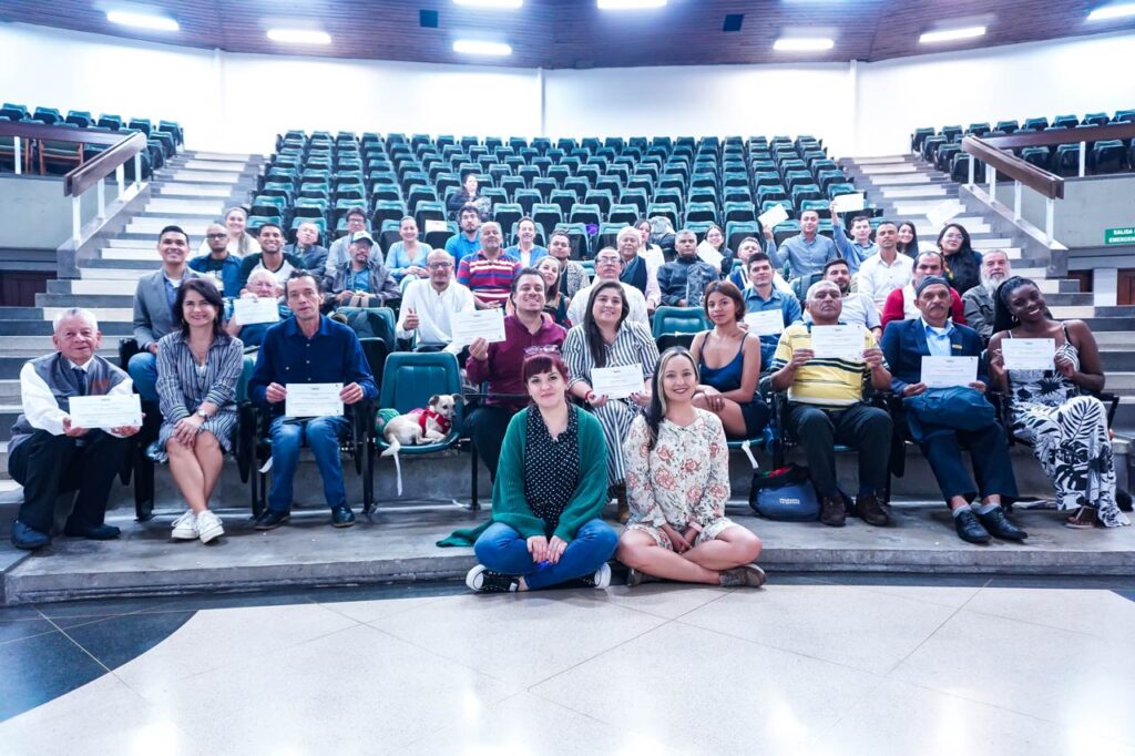 El Distrito fortalece la comunicación pública con la formación de 60 integrantes de procesos y MAICC, y de redes ciudadanas El Distrito fortalece la comunicación pública con la formación de 60 integrantes de procesos y MAICC, y de redes ciudadanas