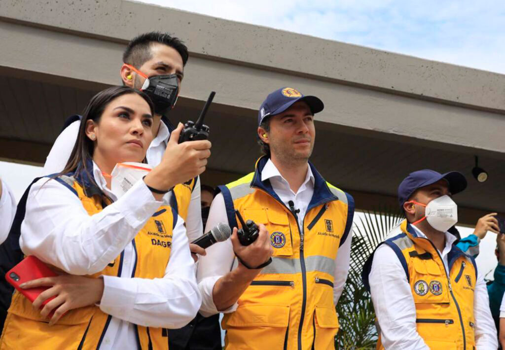 Implosión del edificio Continental Towers Implosión del edificio Continental Towers