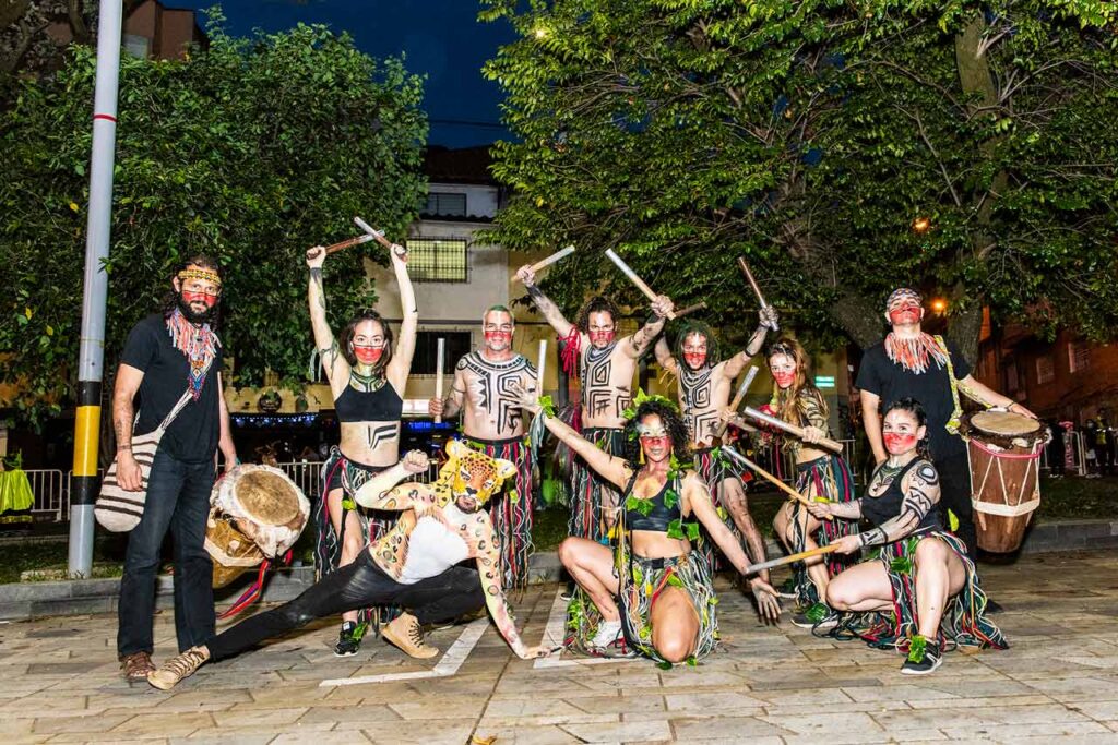 Medellín se engalanará con 600 artistas y siete silleteros en el tradicional Desfile de Mitos y Leyendas