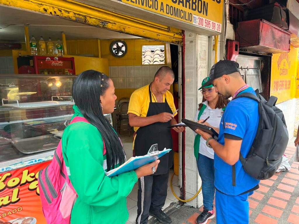 La Alcaldía de Medellín invita a prevenir la intoxicación por consumo de alimentos o bebidas alcohólicas en temporada navideña