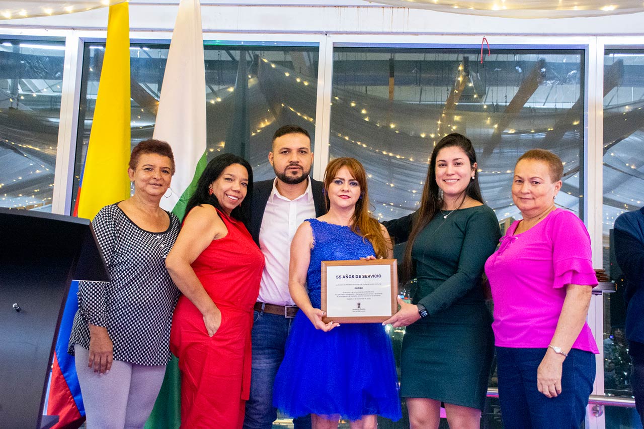 39 Juntas de Acción Comunal de Medellín fueron exaltadas por sus décadas de servicio