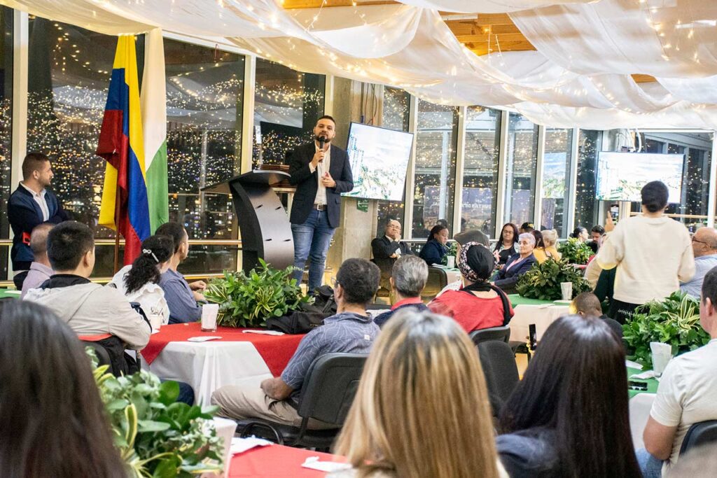 39 Juntas de Acción Comunal de Medellín fueron exaltadas por sus décadas de servicio