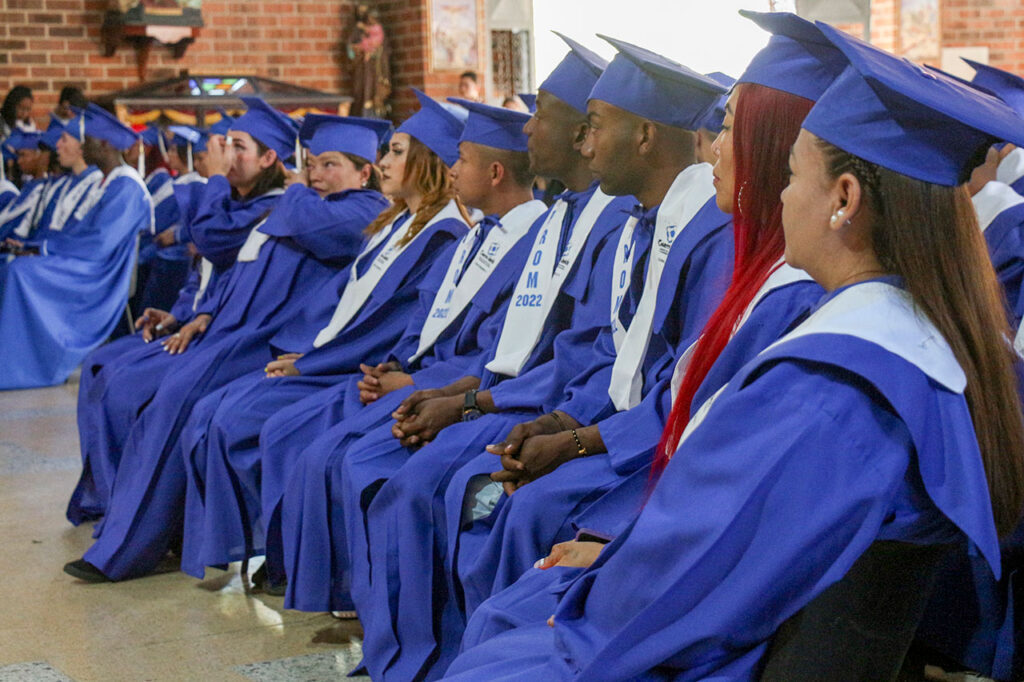 La Escuela Encuentra a las Mujeres