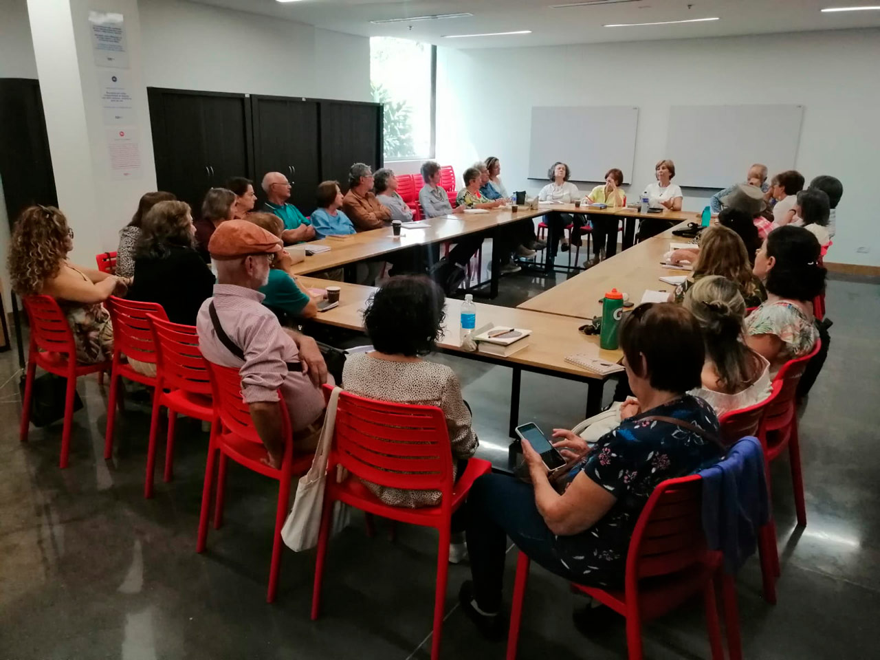 La Biblioteca Pública Piloto abrió inscripciones para los talleres literarios, de música y de artes plásticas