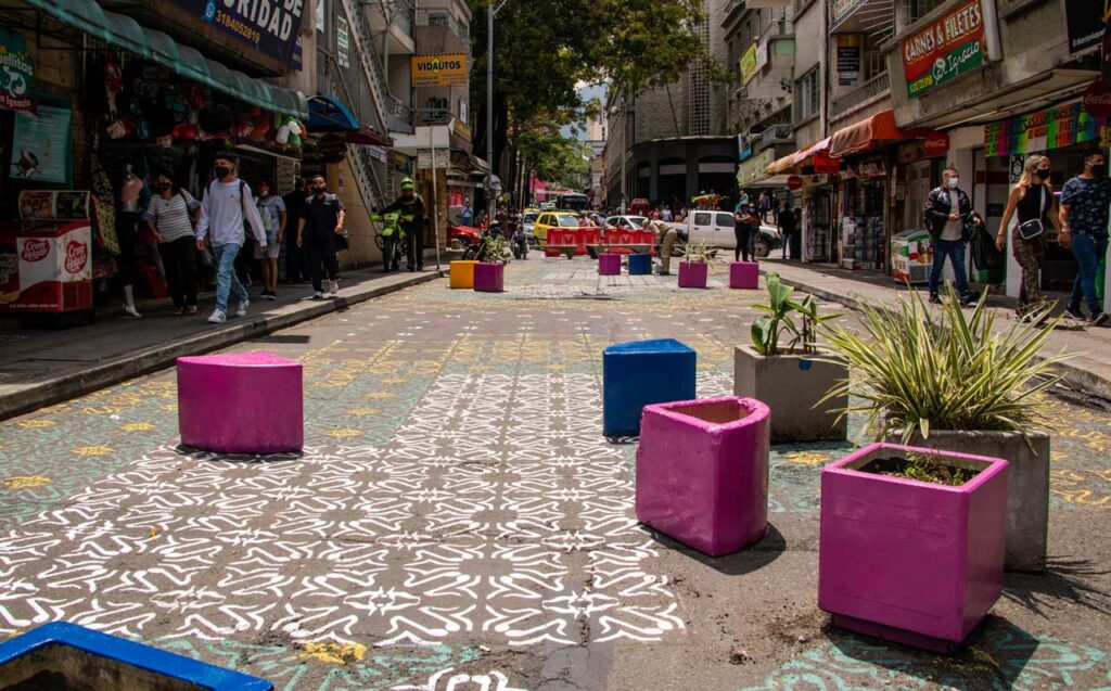 En la Zona Urbana de Aire Protegido - ZUAP, comerciantes de la Alhambra, Pichincha y Barbacoas reportan incremento en ventas del 50 %