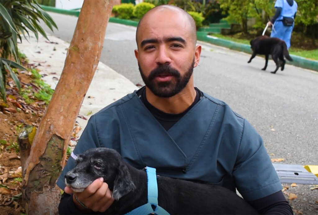 Juan Esteban Herrera, médico veterinario de La Perla