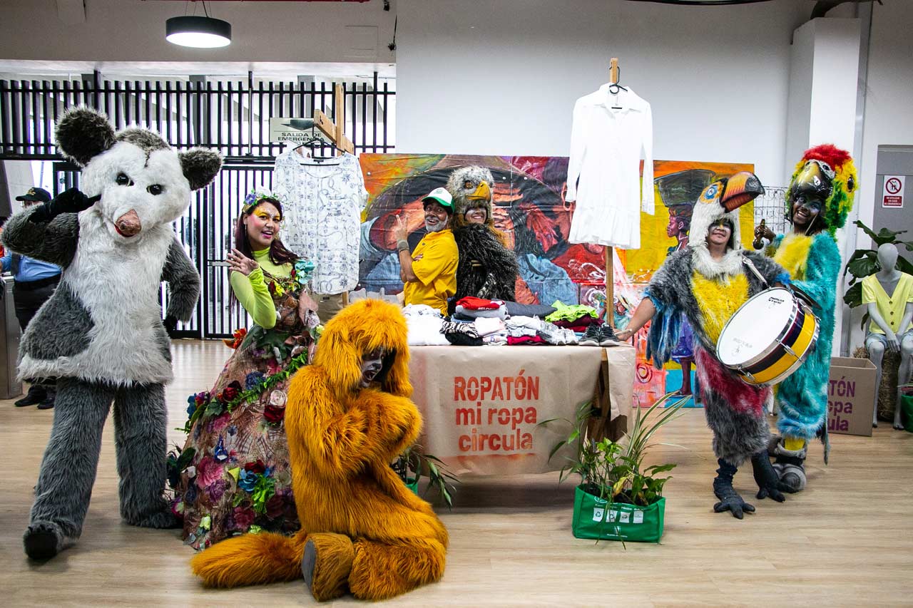 Más de 1.400 prendas de vestir y calzado se recolectaron en la Ropatón “Mi ropa circula”