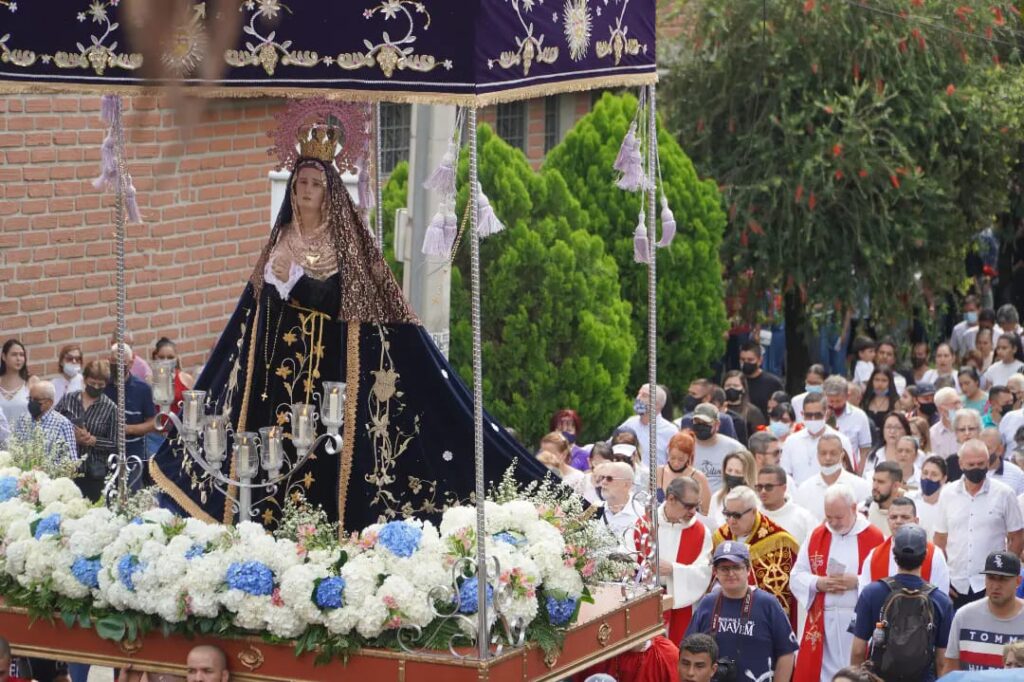 Procesiones en Semana Santa. Foto Parroquia