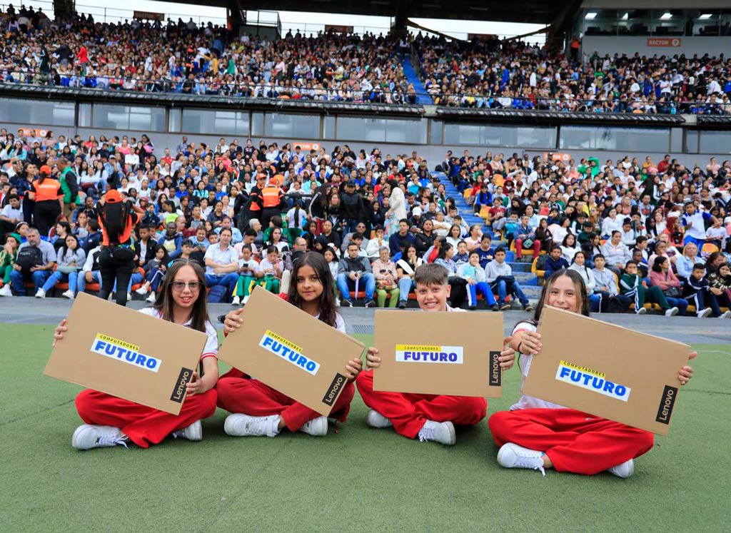 Más Computadores Futuro