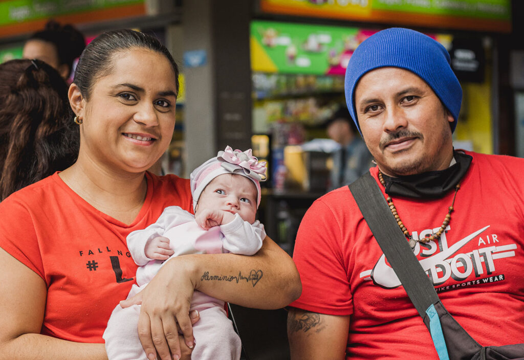 La emoción irrepetible del primer viaje por Terminales Medellín. Foto Adolfo Moreno.