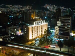 Con la entrega de la iluminación del Hotel Nutibara, el Distrito promueve el turismo y la seguridad en el Centro de Medellín