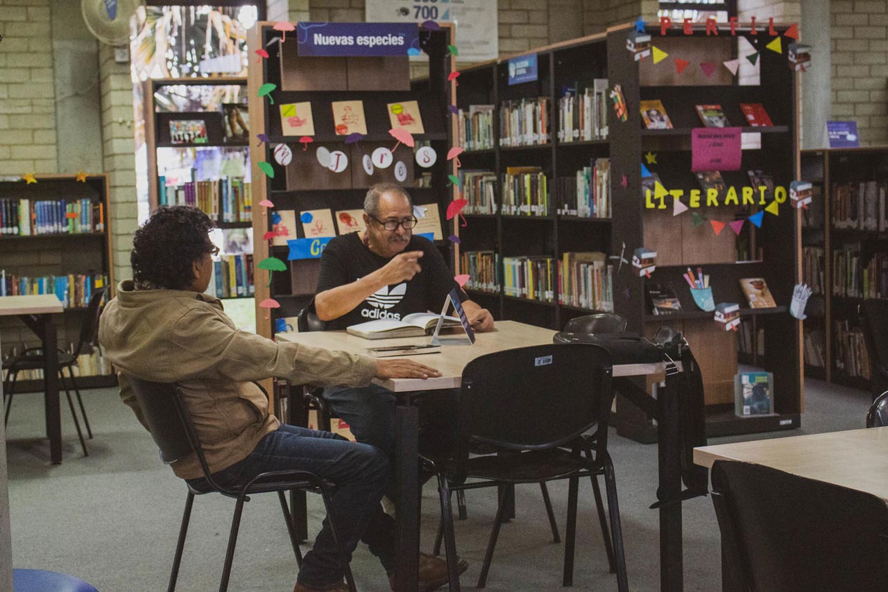 Con cerca de 120 actividades, en abril se celebra en Medellín el Mes de las Bibliotecas, el Libro y el Idioma Con cerca de 120 actividades, en abril se celebra en Medellín el Mes de las Bibliotecas, el Libro y el Idioma