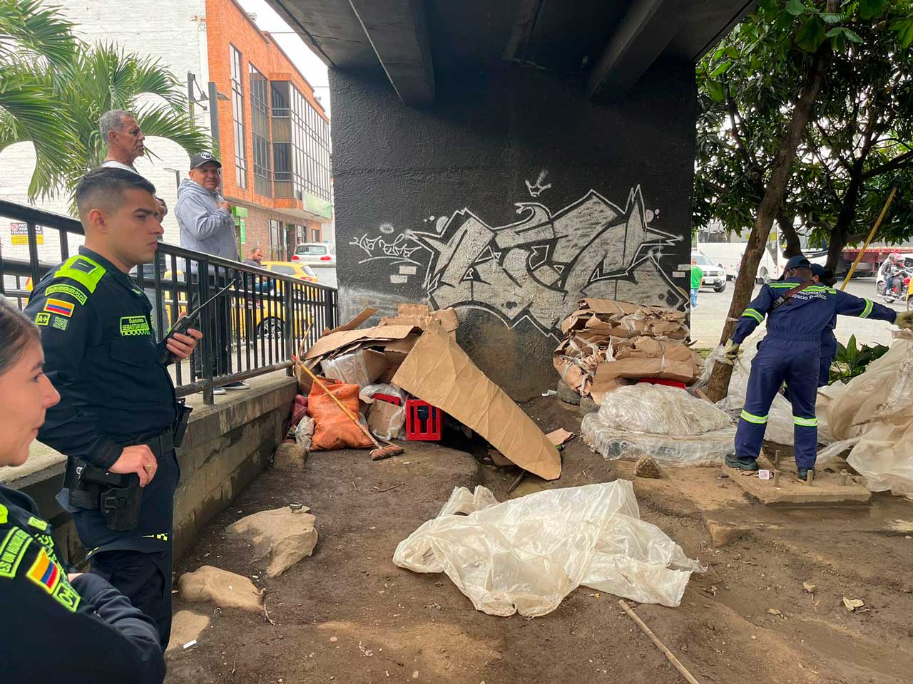 El sistema de video-vigilancia del 123 ha detectado 97 infractores cuando arrojaban escombros en las calles El sistema de video-vigilancia del 123 ha detectado 97 infractores cuando arrojaban escombros en las calles