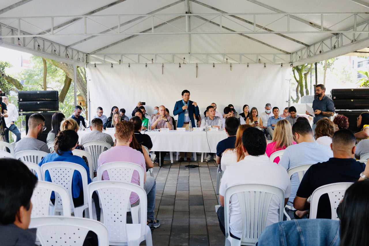 A 15 días del Abrazo al Lleras, el Distrito generó un diálogo con los empresarios, los comerciantes y la comunidad