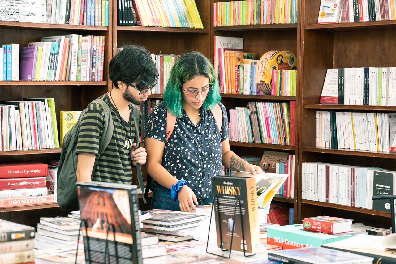 Por primera vez, la convocatoria para el lanzamiento de nuevos títulos de la Fiesta del Libro tendrá perspectiva de género Por primera vez, la convocatoria para el lanzamiento de nuevos títulos de la Fiesta del Libro tendrá perspectiva de género