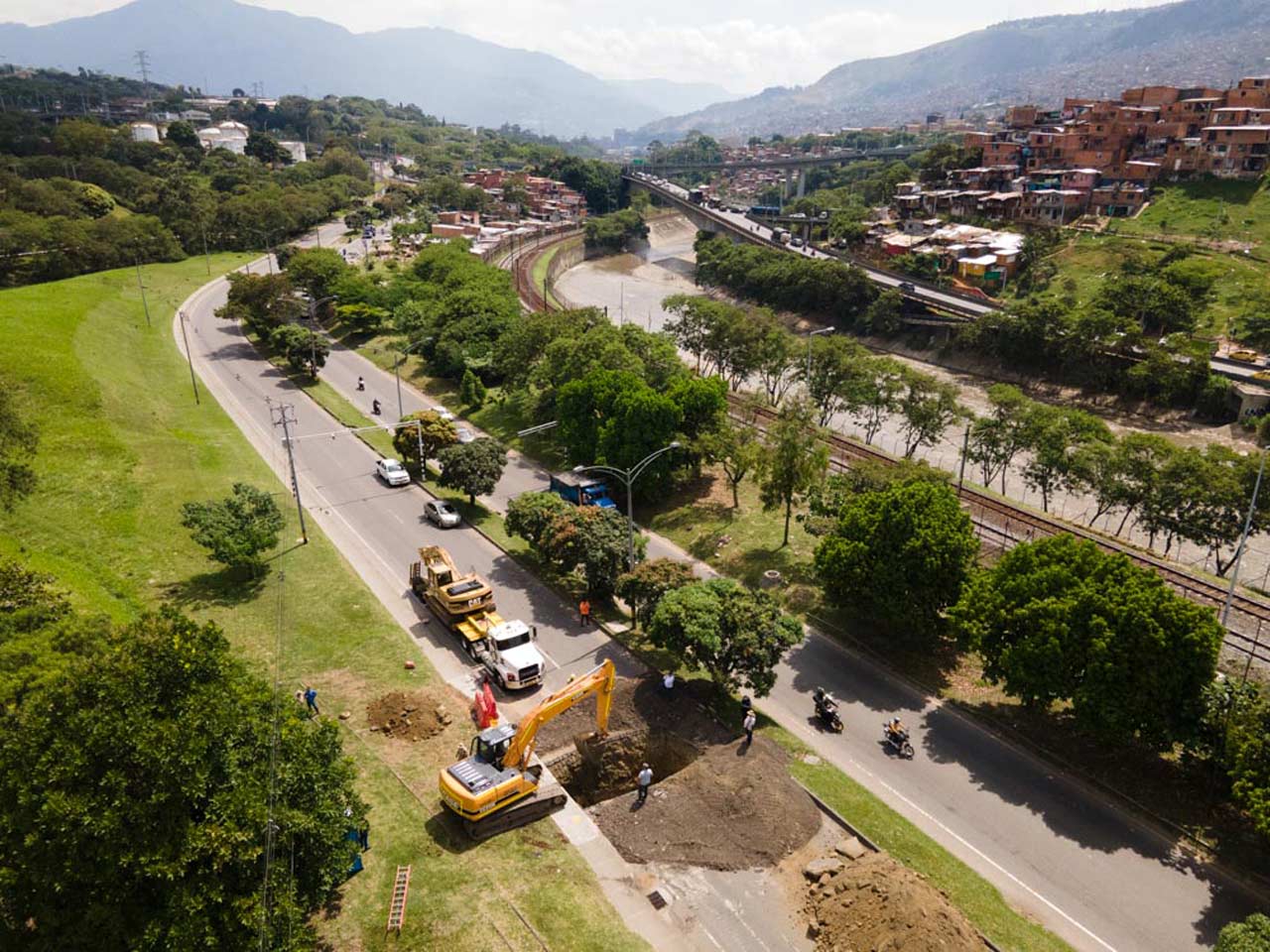Avanzan los trabajos para rehabilitar la calzada occidental de la Avenida Paralela