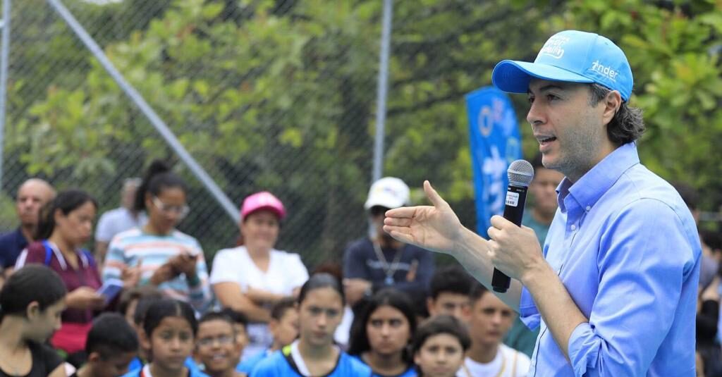 Entrega 10 nuevos escenarios