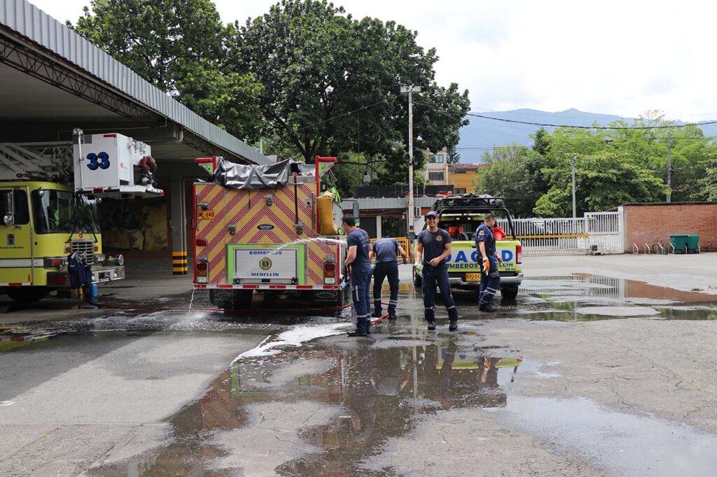 Cuerpo Oficial de Bomberos Medellín 