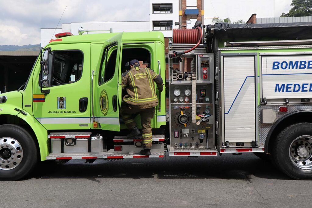 Cuerpo Oficial de Bomberos Medellín 