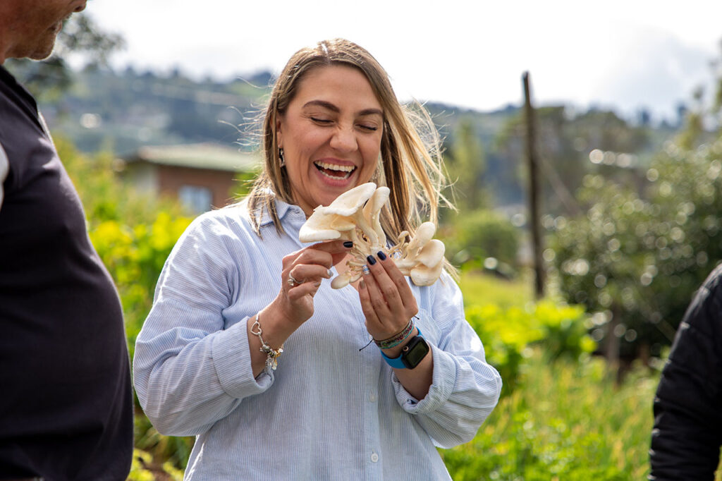 Huertas Caseras - Secretaria de Inclusión Social, Familia y Derechos Humanos, Isabel Cristina Cadavid Álvarez. 