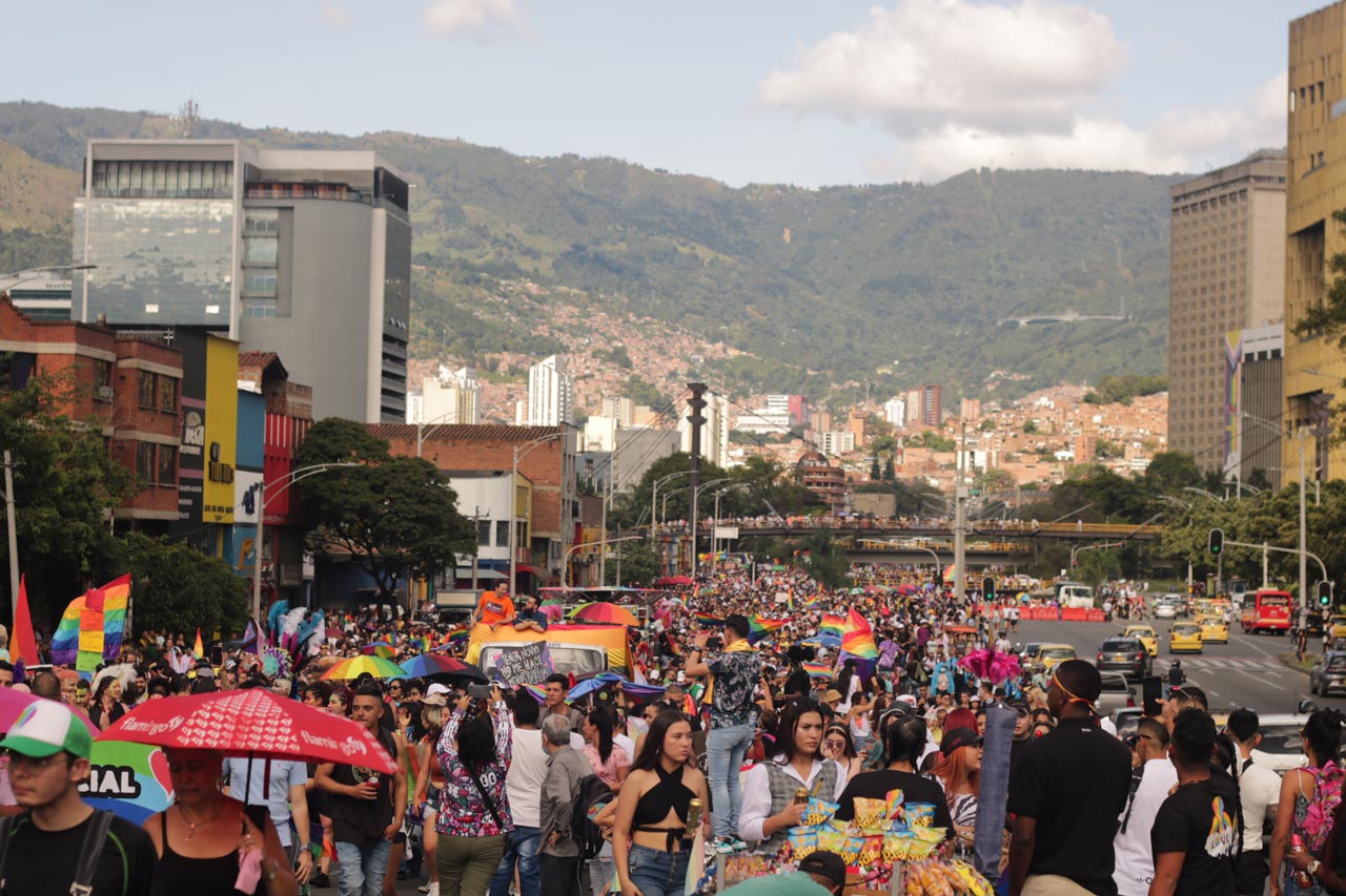 Medellín espera 90.000 personas en la marcha que conmemora el Día Internacional del Orgullo LGBTI Medellín espera 90.000 personas en la marcha que conmemora el Día Internacional del Orgullo LGBTI
