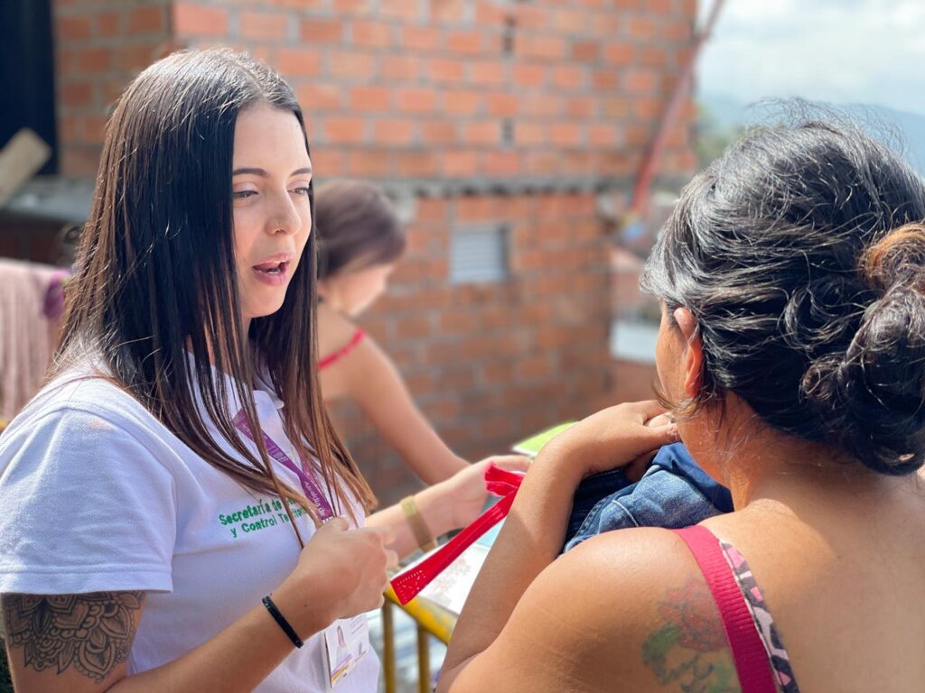 El Distrito sensibiliza a la ciudadanía para prevenir estafas inmobiliarias