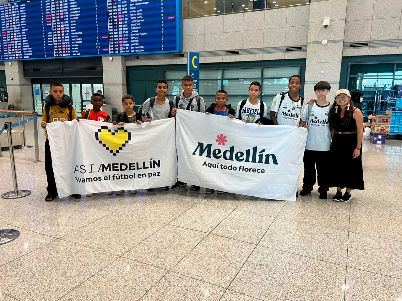Deportistas de Medellín dejaron un mensaje de fútbol en paz durante torneo internacional en Corea del Sur