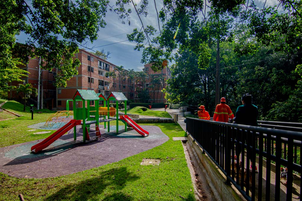 Entrega parques Tricentenario