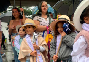 ¡El Centro ConSentido se viste de flores!: La feria llega al corazón de Medellín para el disfrute de más de 2.000 visitantes