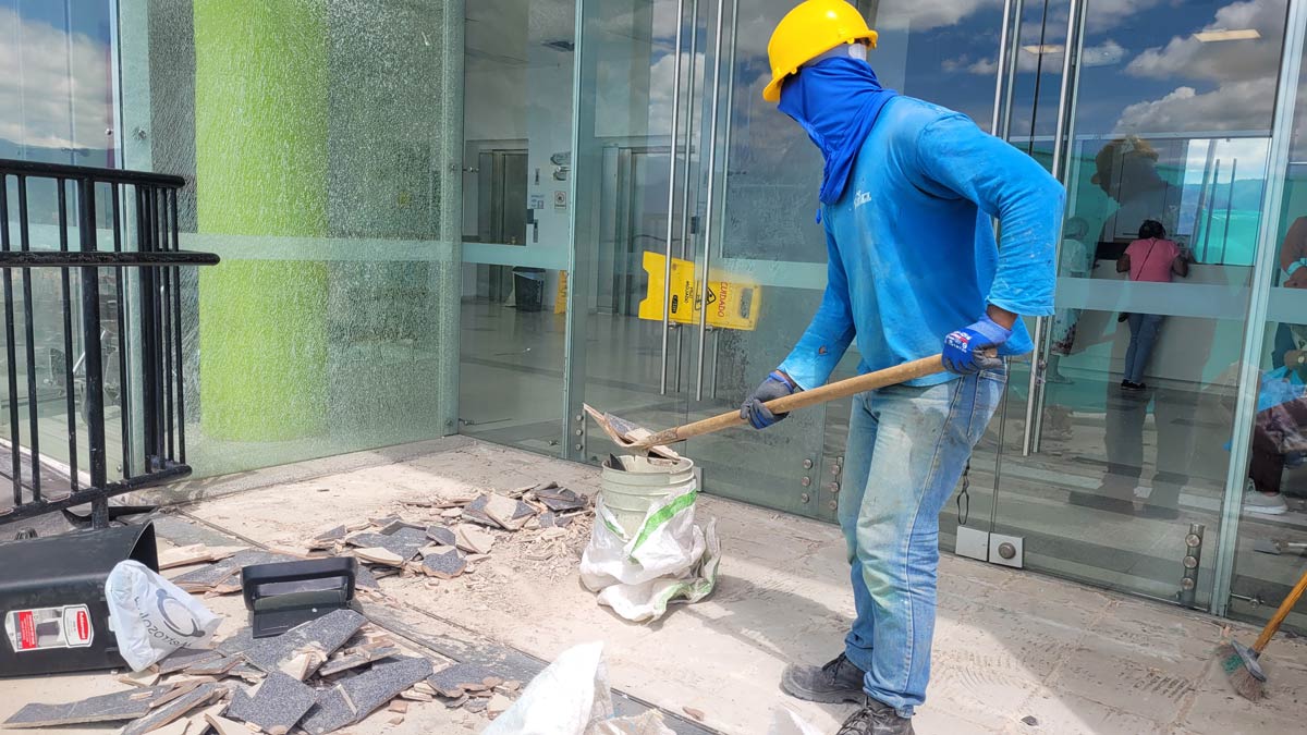 Obras Metrosalud San Cristóbal Obras Metrosalud San Cristóbal