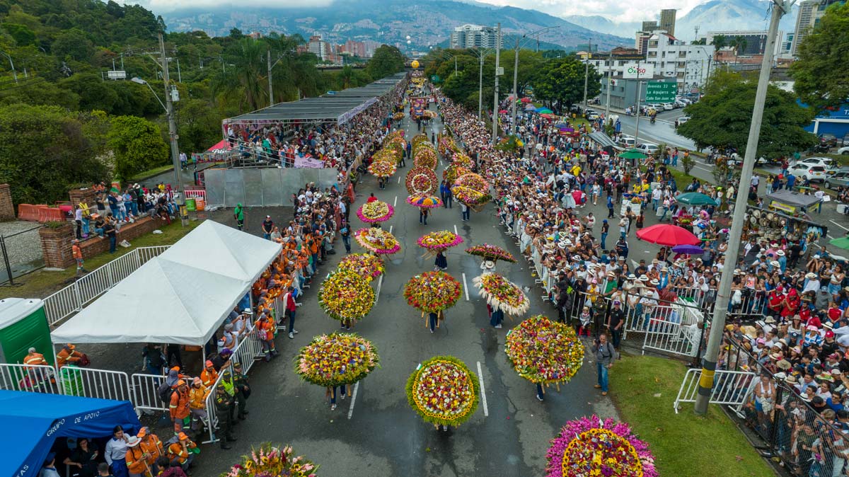 Vestuario de la Feria de las Flores Vestuario de la Feria de las Flores