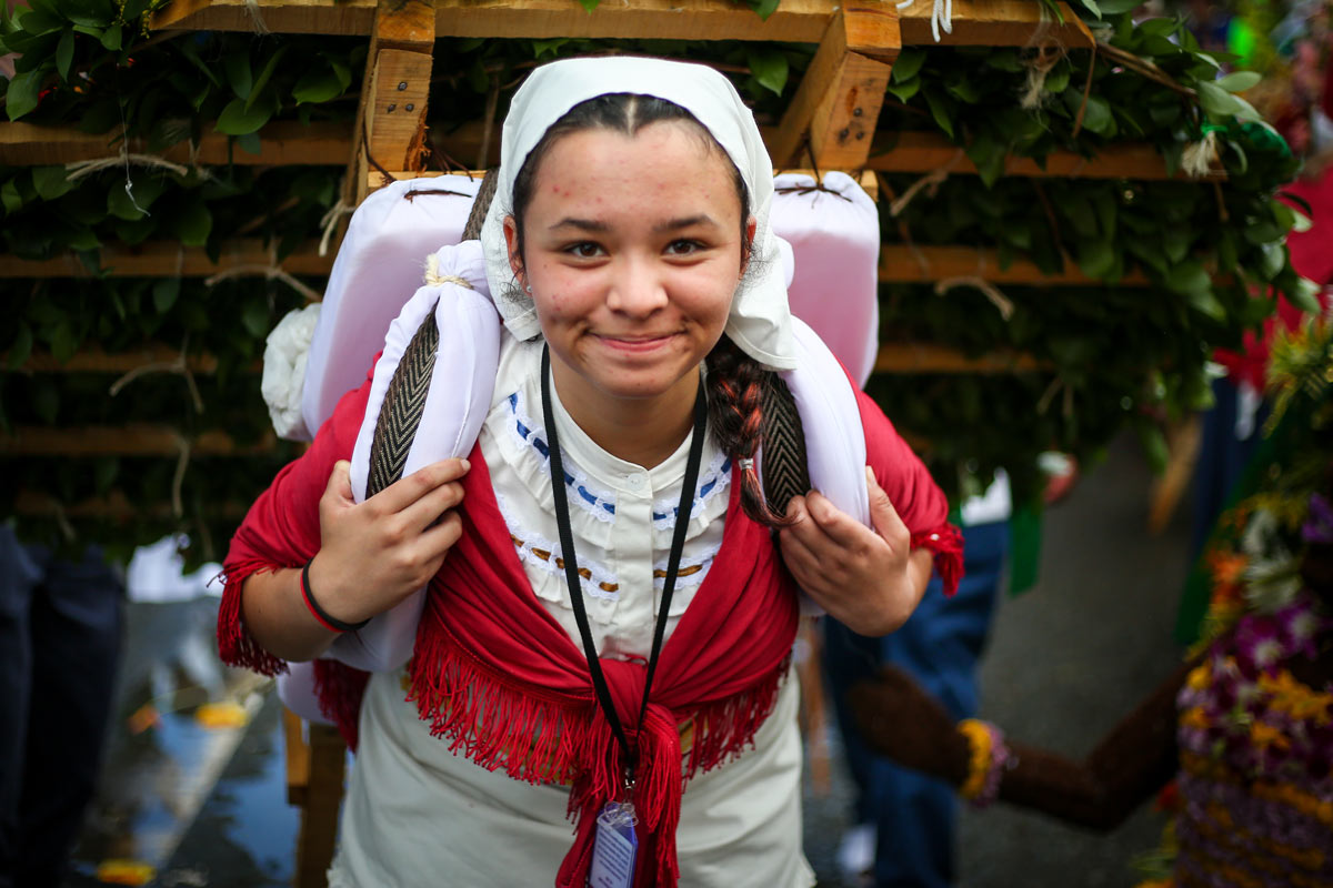 Vestuario de la Feria de las Flores Vestuario de la Feria de las Flores