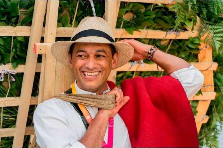 Vestuario de la Feria de las Flores Vestuario de la Feria de las Flores