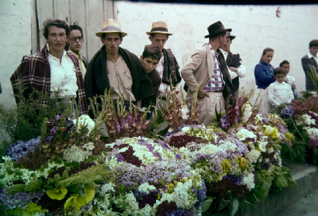 Vestuario de la Feria de las Flores Vestuario de la Feria de las Flores